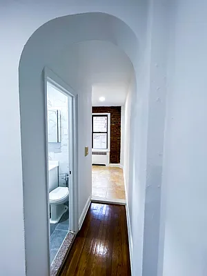 Rented by Voro New York | media 68