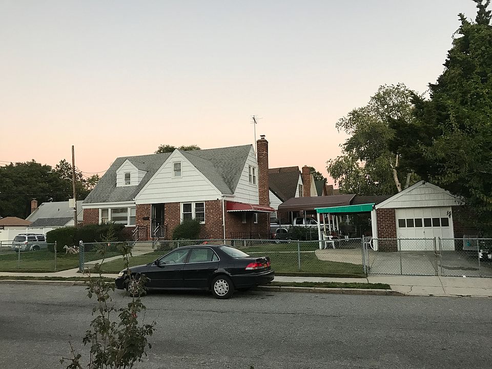 1st image of 10705 227th St