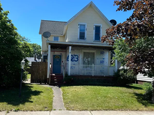 623 Tremont St, Michigan City, IN 46360