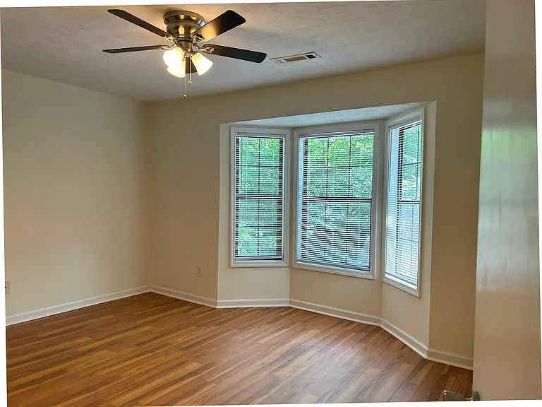 5947 Maryjo Ln — Photo 11