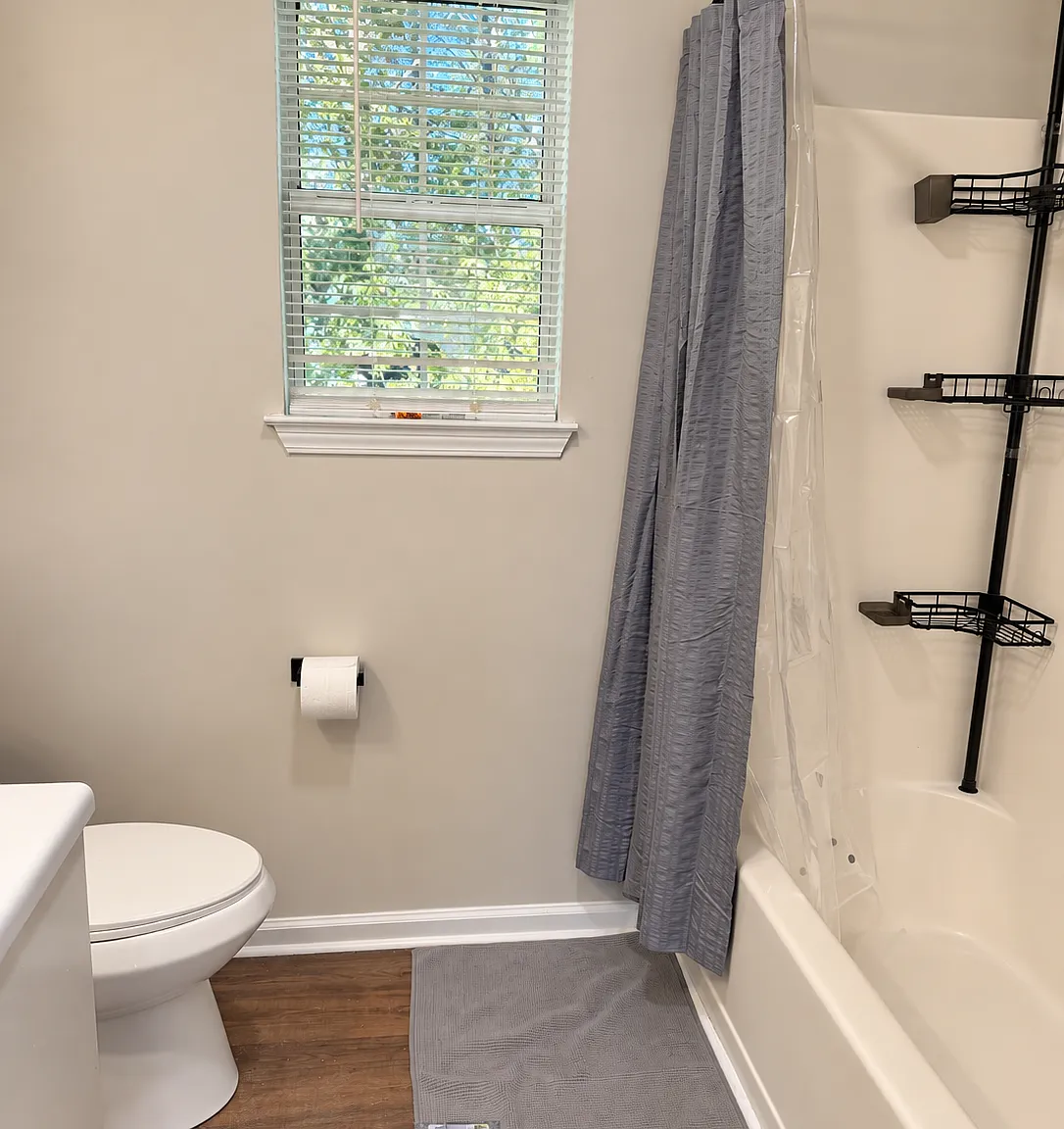 4 bed, 2.5 bath, 2060 sqft, $750 — Photo 3