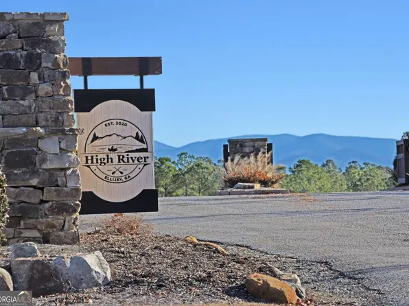 173 Lecroy Dr, Ellijay, GA 30540