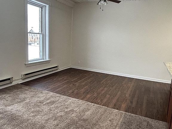 3rd image of 35 Lake St S #2