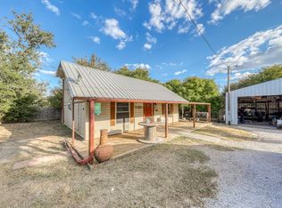 111 Cedar Rd, Weatherford, TX 76087