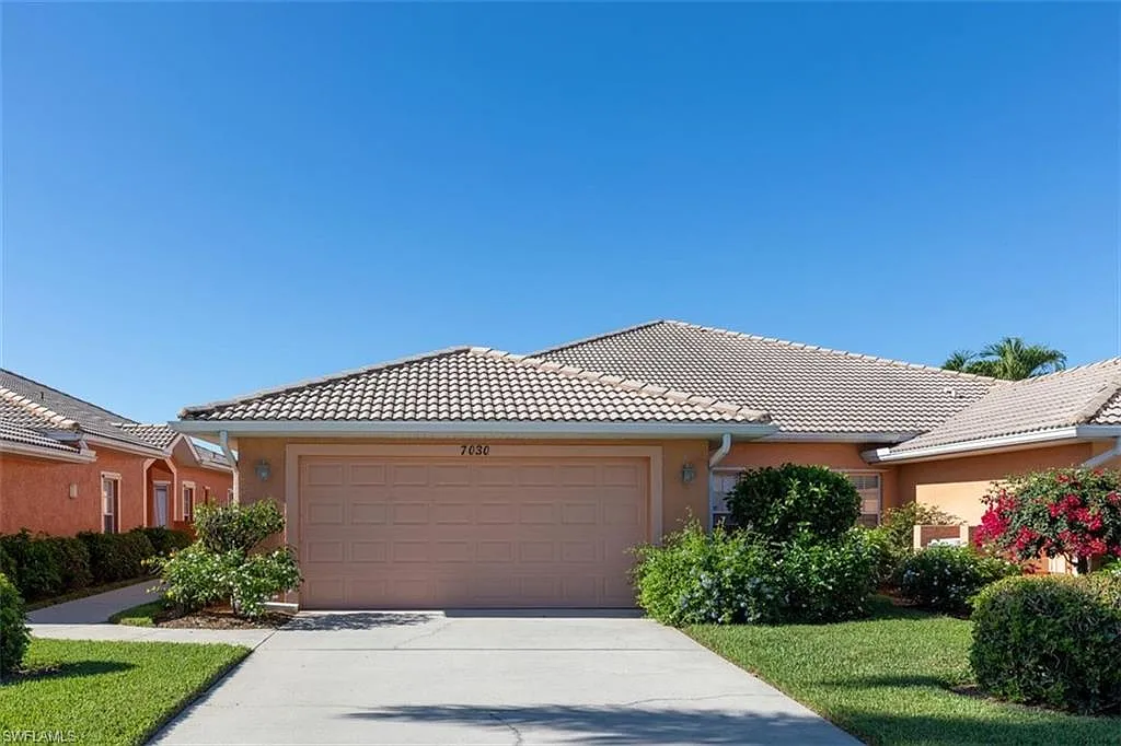 3 bed, 2.0 bath, 1700 sqft, $6,400 — Photo 1