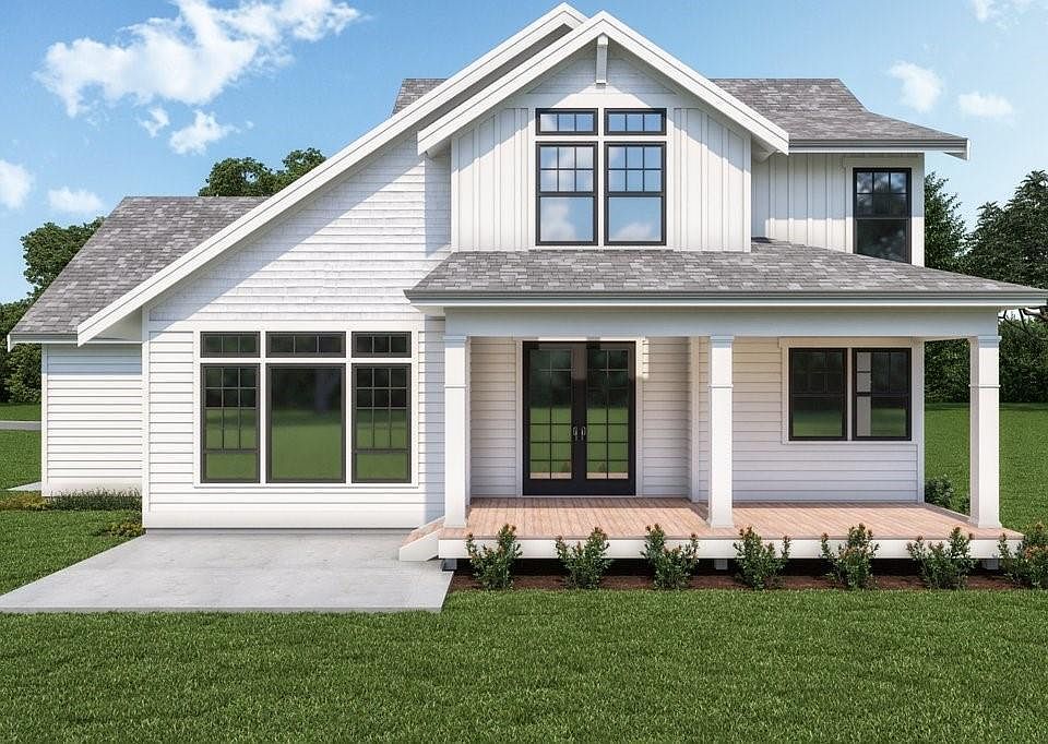 2nd image of 8 Forest Ridge Trl