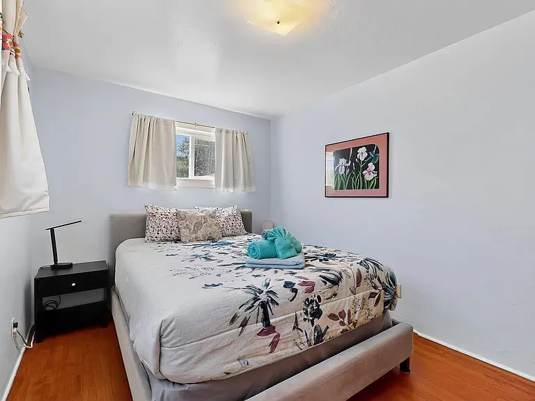 735 Jefferson St NE — Photo 16