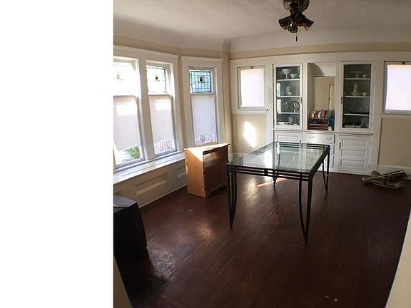 3rd image of 10101 South Blvd