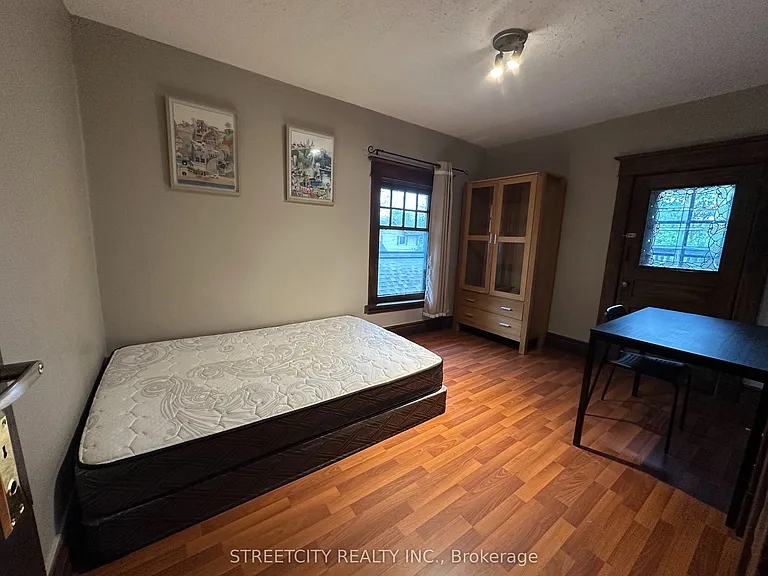 17 Saint Andrew St — Photo 19