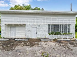 194 N Main St, Graysville, AL 35073