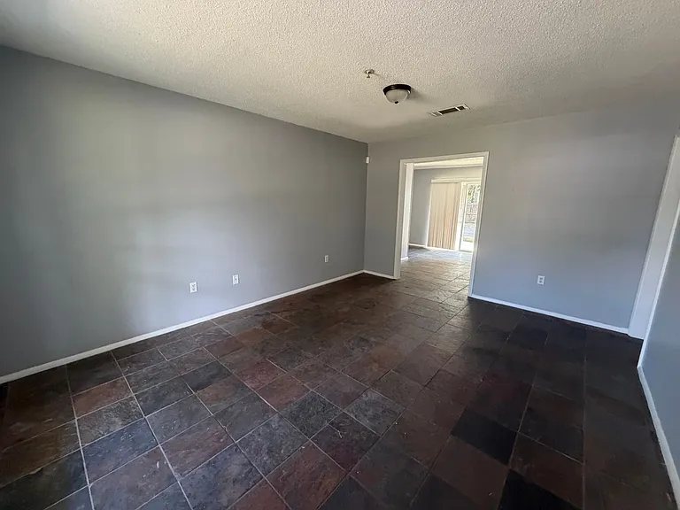 2006 Spanish Acres Dr — Photo 3