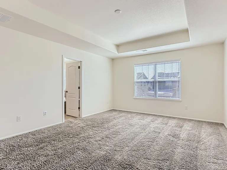 14980 Vienna Cir — Photo 15