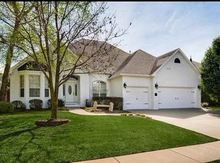 5068 S Strathmore Station Dr, Rogers, AR 72758
