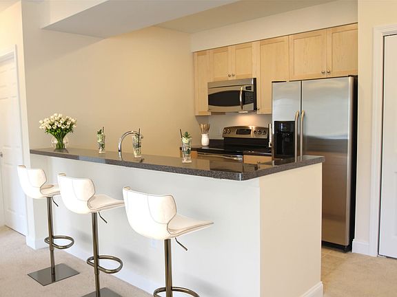 2nd image of 205 Norwest Dr #1202