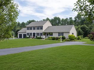 29 Pleasant View Dr, Hope Valley, RI 02832