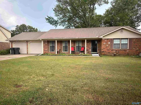 2203 Dundee Dr SW, Decatur, AL 35603