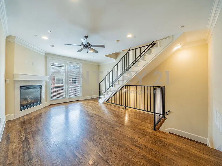 4148 Grassmere Ln #2A — Photo 2