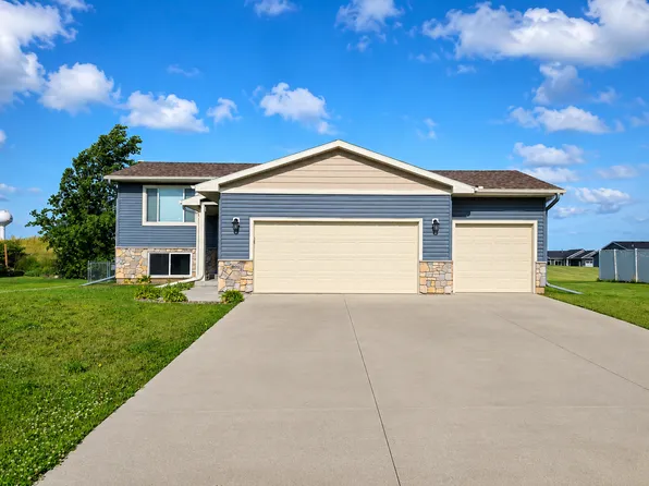 906 7th Ave, Wanamingo, MN 55983