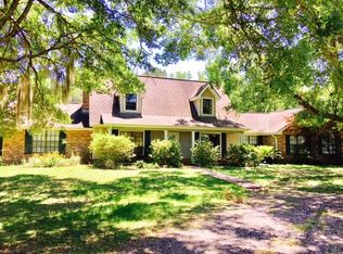 23 Woodburn Dr, Picayune, MS 39466