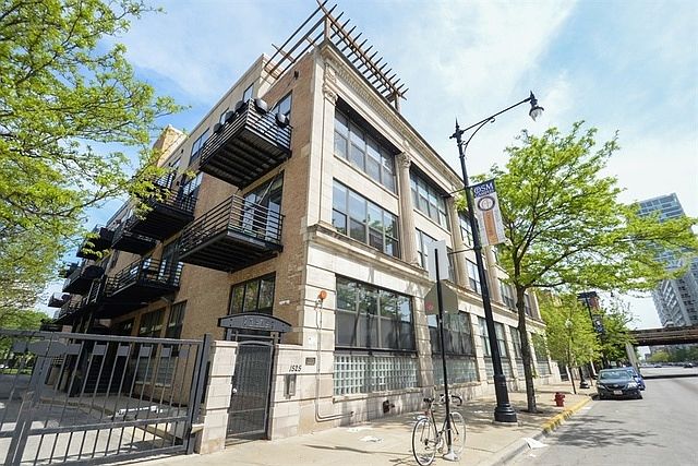 1st image of 1525 S Michigan Ave APT 102