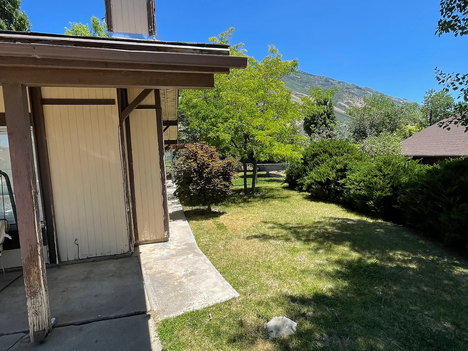 3 bed, 1.5 bath, 1288 sqft, $1,750 — Photo 1