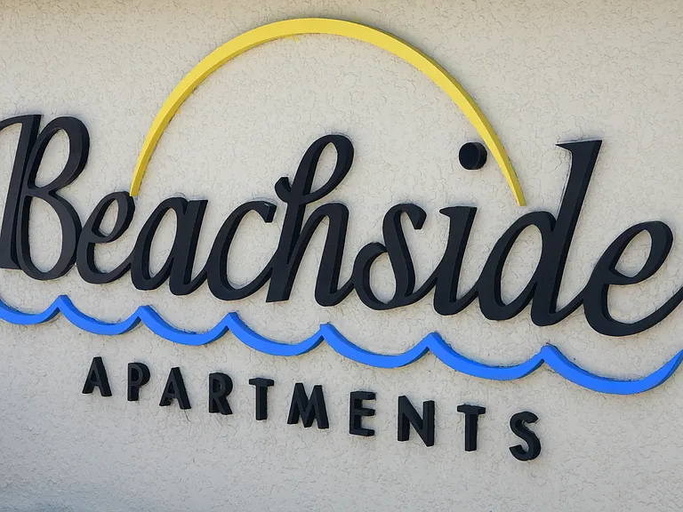 Beachside Apartments — Photo 21