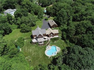 76 Greenhaven Rd, Pawcatuck, CT 06379