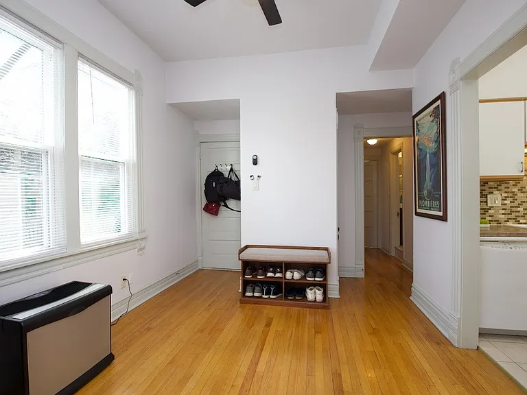 1211 W Melrose St #3 — Photo 5
