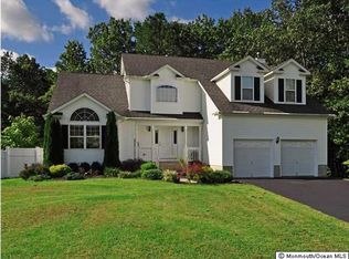 27 Kacie Lynn Ct, Jackson, NJ 08527
