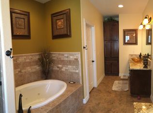 450 Amber Oaks, Burnet, TX 78611