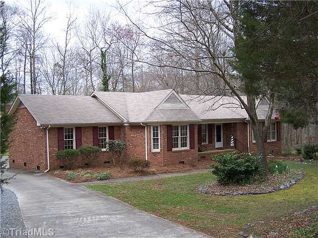 1st image of 3926 Bradenton Dr