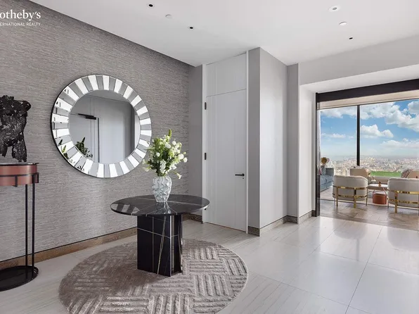 111 W 57th St APT 67, New York, NY 10019