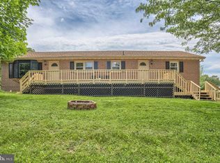 2081 Grandview Rd, Hanover, PA 17331