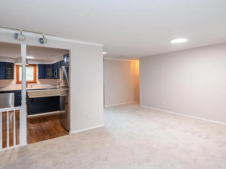 6757 Summerdale Dr — Photo 7