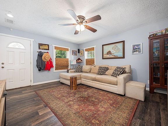 5th image of 2312 Condon Dr