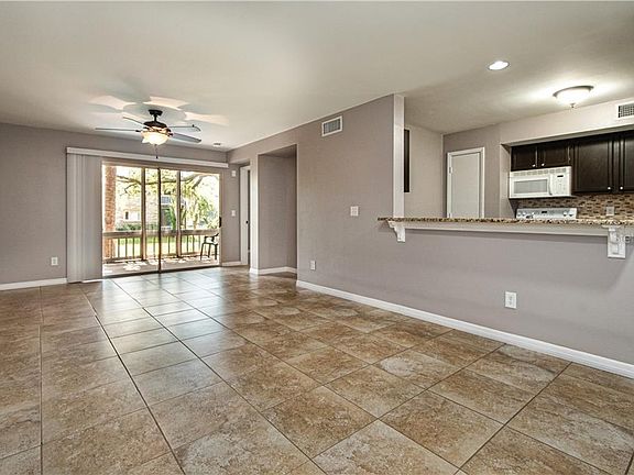 4th image of 490 N Pin Oak Pl APT 108