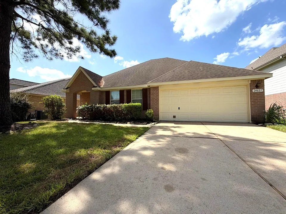 24627 Cobble Canyon Ln