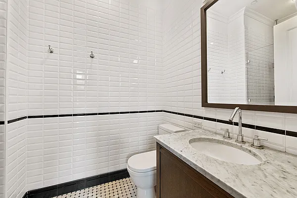 Sold by Nest Seekers International | media 17