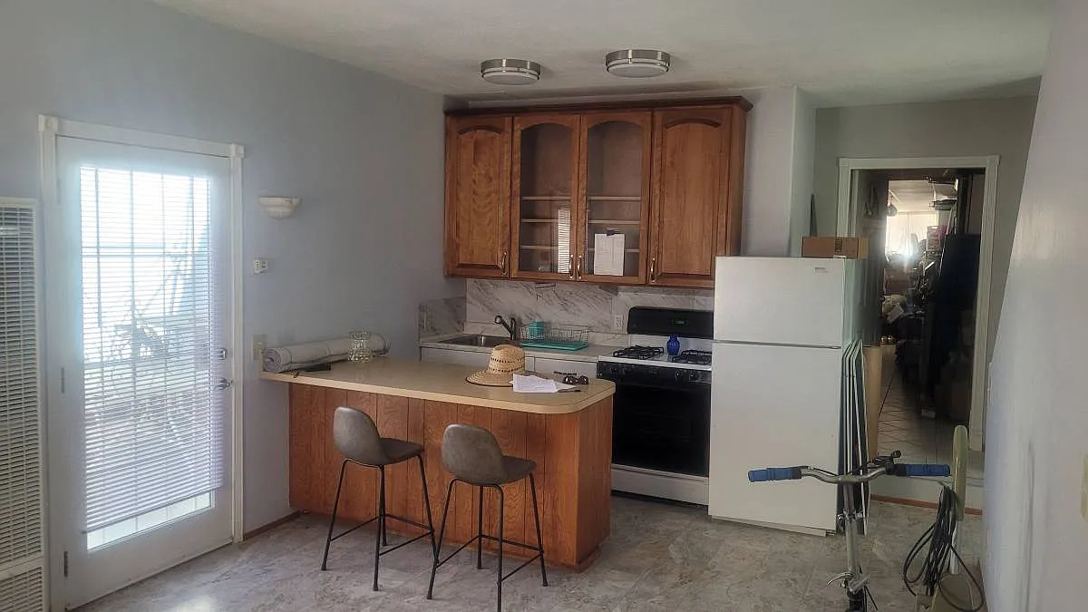 1 bed, 800 sqft, $1,725 — Photo 1
