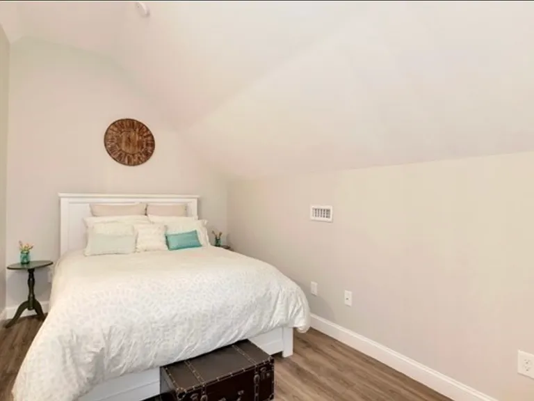 254 E Cottage St #3 — Photo 22