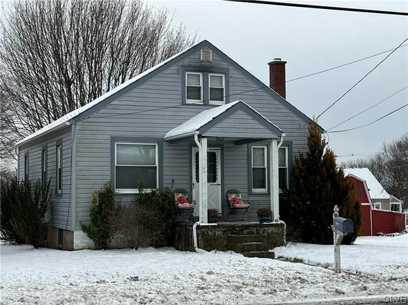 446 E Lawn Rd, Nazareth, PA 18064