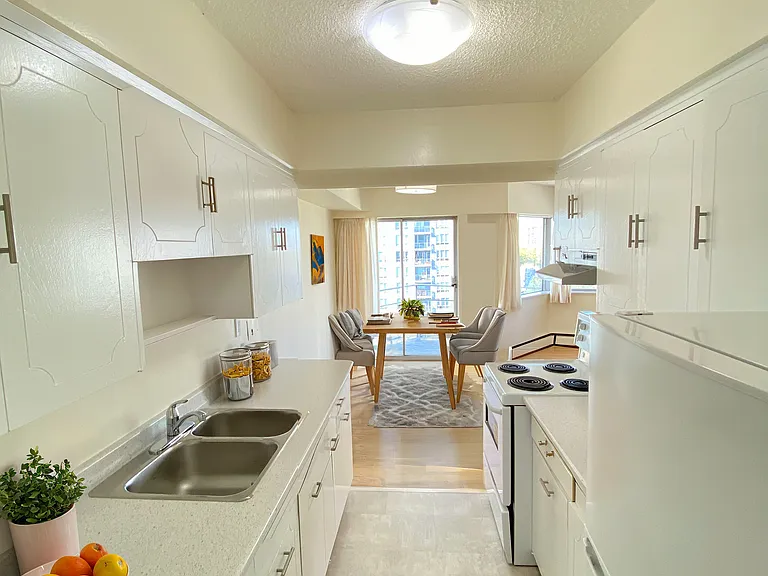 425 Carnarvon St #810 — Photo 15