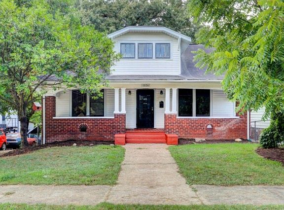3rd image of 1526 Claiborne Pl