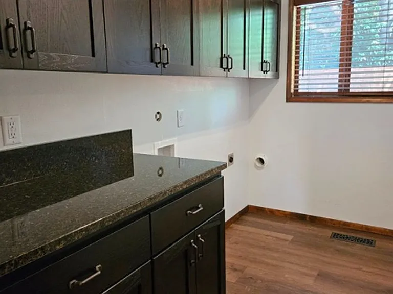2245 Heath St S — Photo 27