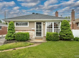 9327 Mackenzie Rd, Saint Louis, MO 63123