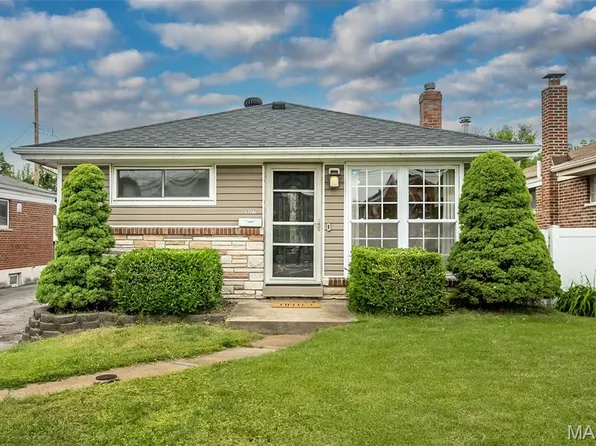 9327 Mackenzie Rd, Saint Louis, MO 63123