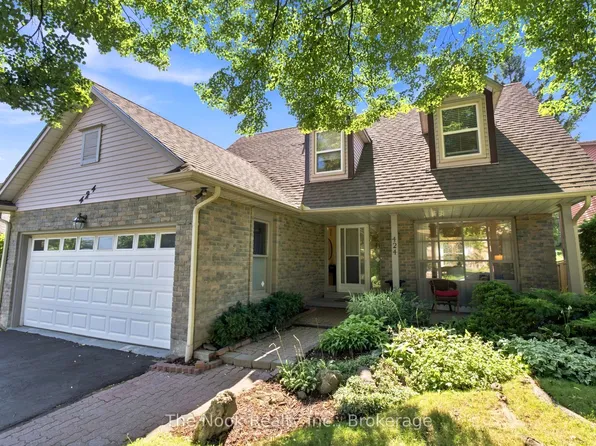 424 Prince Of Wales Dr, Whitby, ON L1N 6M9