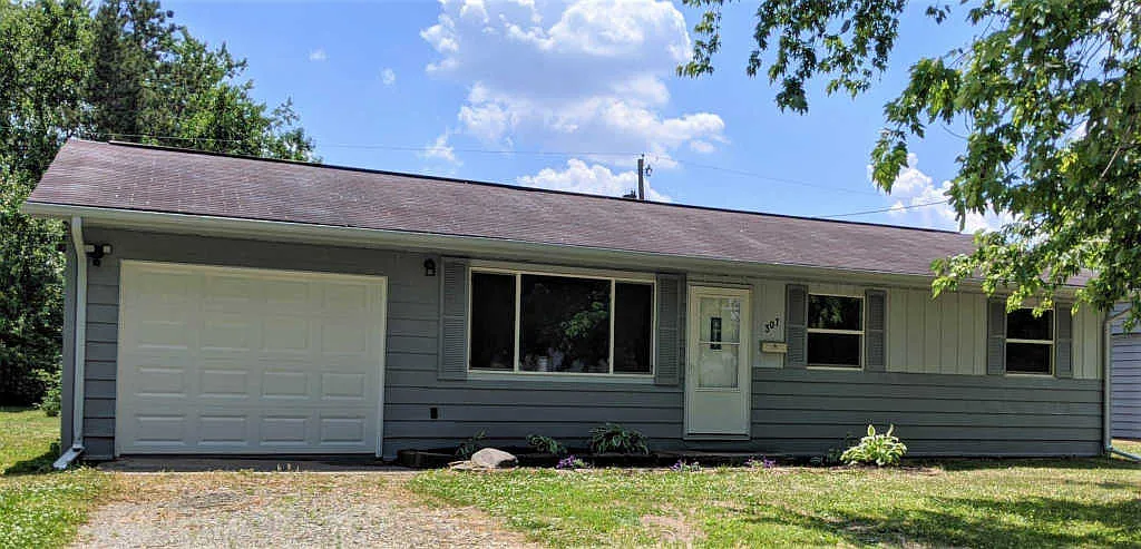 307 College St photo 1