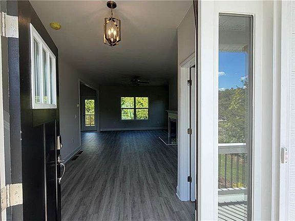 3rd image of 610 Bald Ridge Cir