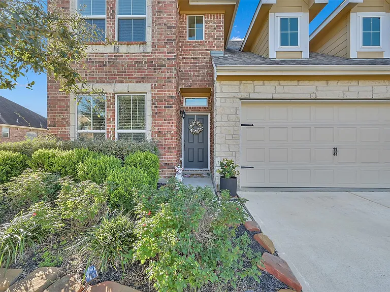 21603 Rainfall Park Dr — Photo 2